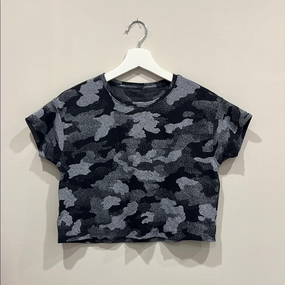 Lululemon Cropped Cotton Tee